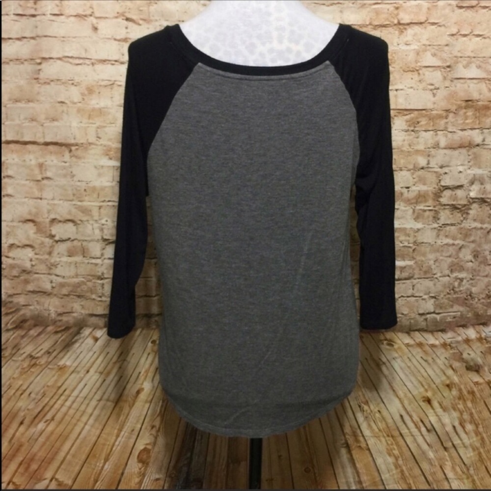 AEO American Eagle Free Spirit Soft & Sexy Tee - Picture 4 of 8